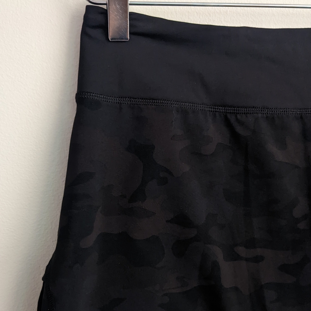 Lululemon Pace Setter Skirt Camo - Picture 3 of 7